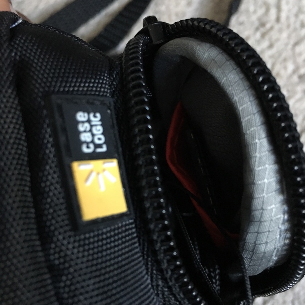 Camera case - Picture 6 of 6